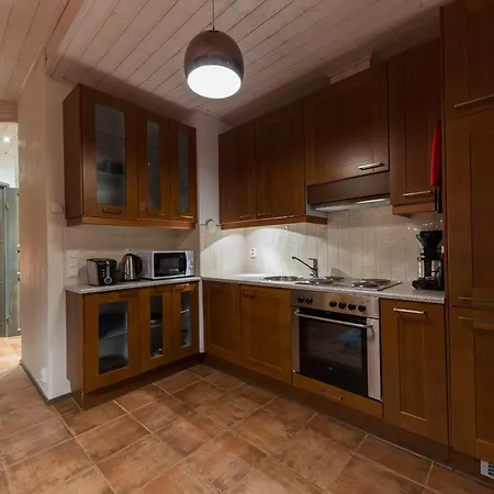 Karhunvartija 1 Visit Apartamento *