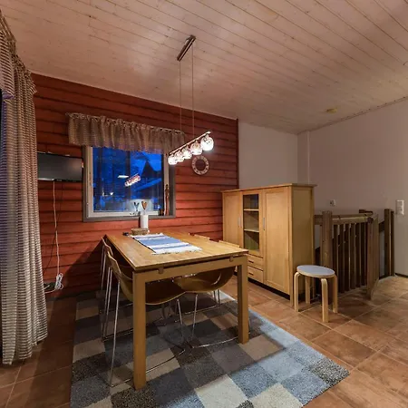 Karhunvartija 1 Visit * Levi